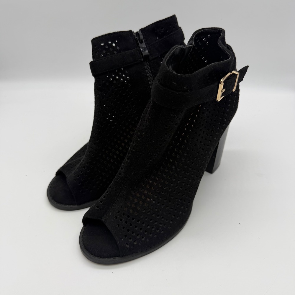 Bella Marie Tyler Black Faux Suede Peep Toe Perforated Ankle Booties 7.5